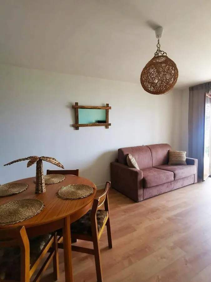 Les Palmiers Studio spacieux vue mer Terrasse&Parking Saint-Cyr-sur-Mer 0*,  France